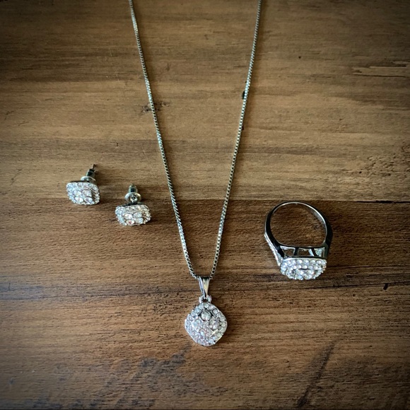 4pc Jewelry Set - Picture 2 of 4